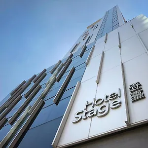 ステージ 4*, 香港 中国